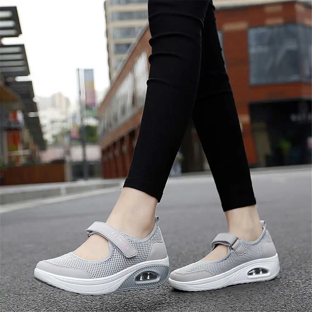 Wholesale Wedding Supply Store - 36-41 Halbsaison farbige Turnschuhe Walking Skates